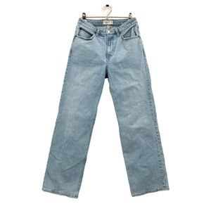 Abercrombie & Fitch 90’s High Rise Relaxed Jeans 29 Light Blue Curve Love